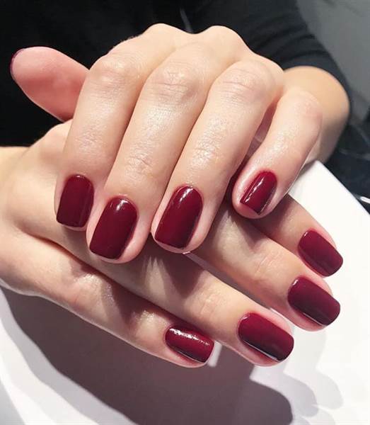 SMALTO SEMIPERMANENTE SHELLAC Oxblood